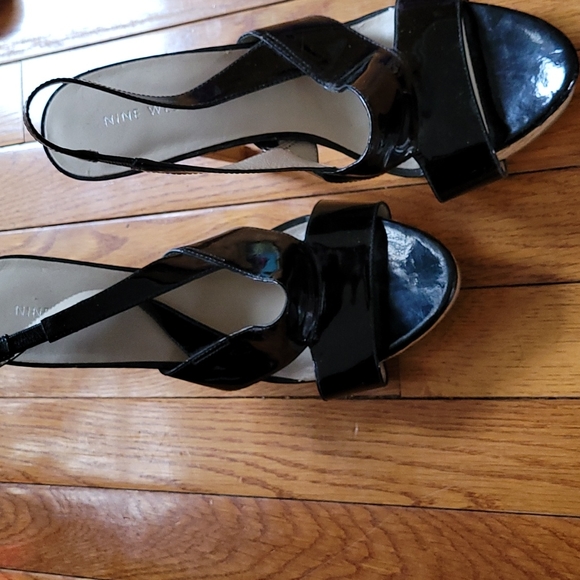 The cutest heels! - Picture 2 of 3